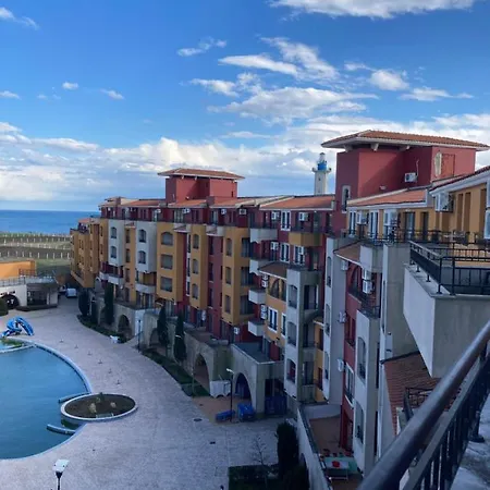 Art Marina Cape-private Host Appartement Ravda