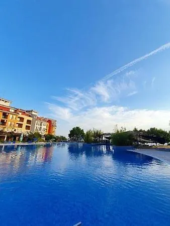 Art Marina Cape-private Host *