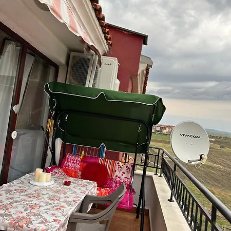 Апартамент Art Marina Cape-private Host Равда
