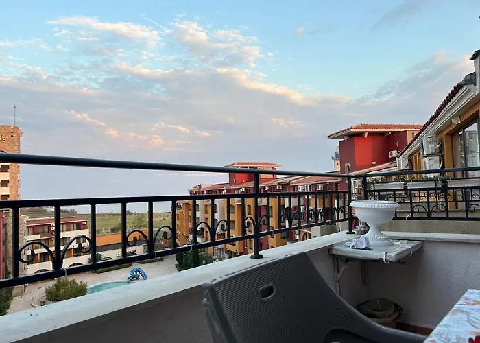 Art Marina Cape-private Host Ravda